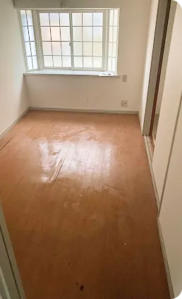 お片付けヘルパーズのゴミ屋敷片付け事例3：作業前